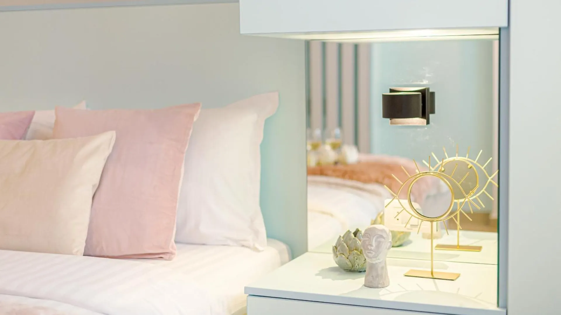 Downtown Studios - Your Modern Escape Near Ateneul Roman Bükreş Daire