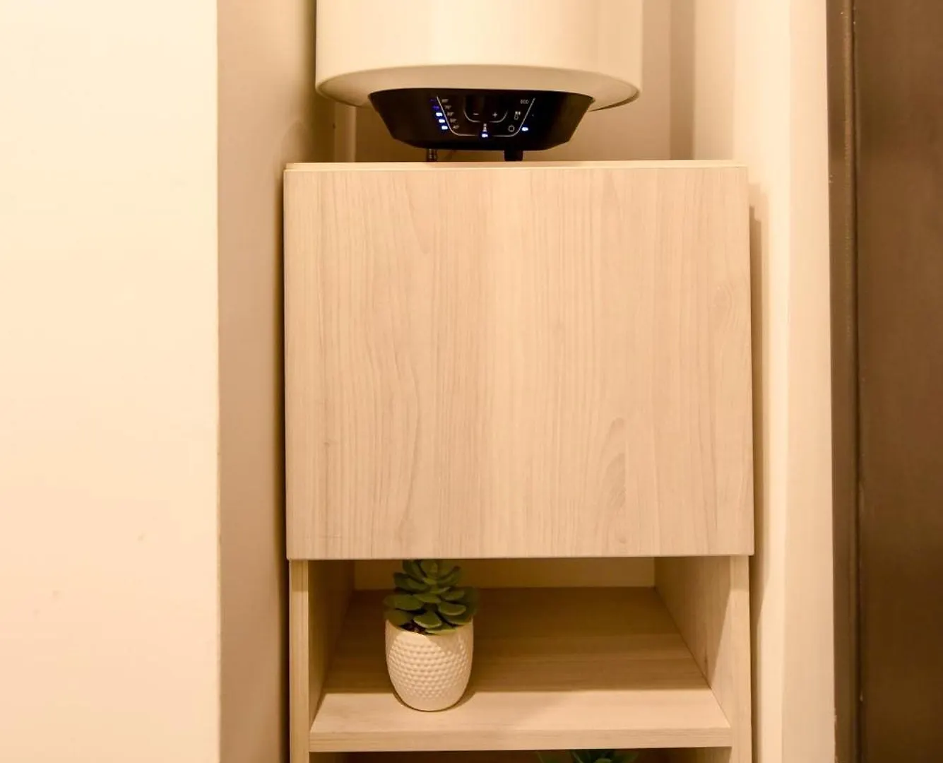 Apartment Downtown Studios - Your Modern Escape Near Ateneul Roman Bucharest Romania