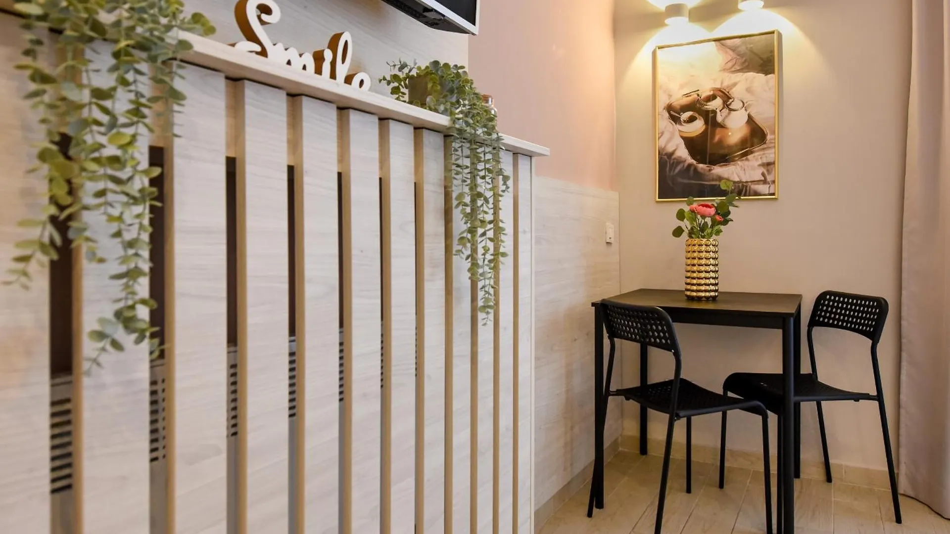 Downtown Studios - Your Modern Escape Near Ateneul Roman Bucharest 0*,  Romania